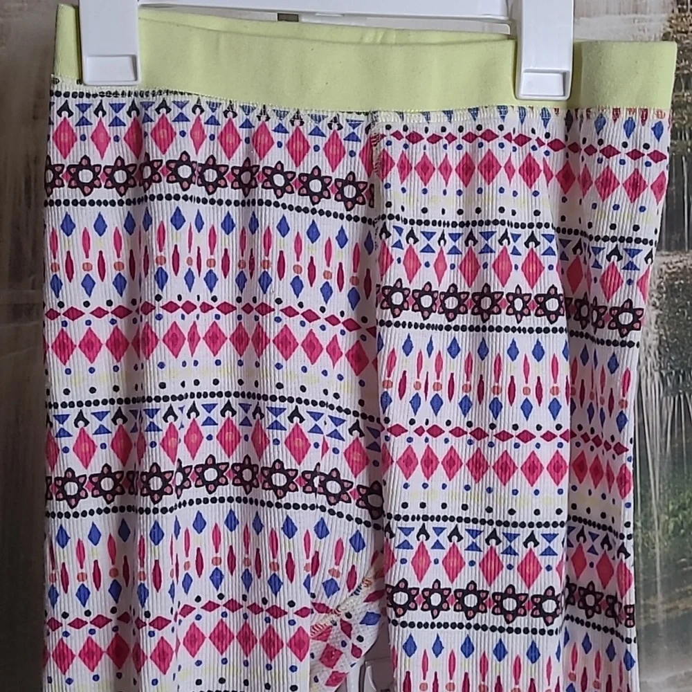 Steve Madden Womens Small Bright Colorful Warm Cozy Pajamas pants and top set